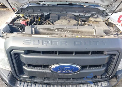 2011 Ford F-250 Xl z USA, uszkodzony, nr VIN 1FTBF2B62BEC37454